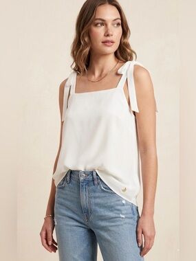 Banana Republic Tie Strap Camisole in Ivory